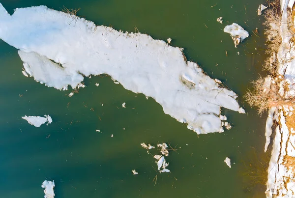 Ijsdrift Rivier Het Vroege Voorjaar Van Het Ijs Drijven Naar — Stockfoto