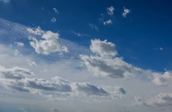 Good Weather White Fluffy Clouds Blue Sky Clearing Day — Stock Photo, Image