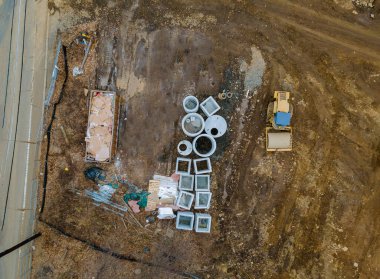 Endüstriyel yapı inşaatı için büyük beton drenaj boruları üzerine drenaj sistemleri inşa etmek için beton borular, seçici odak noktası.