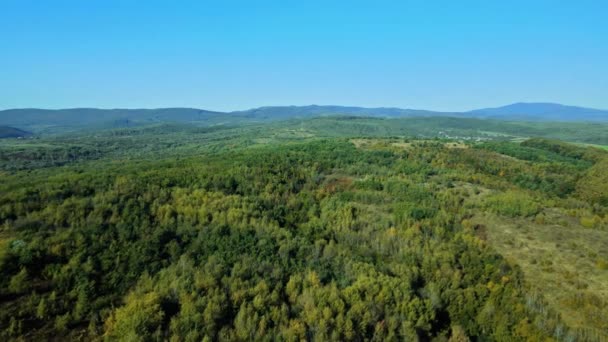 La Eslovaquia en el campo montañas hermoso paisaje Cárpatos — Vídeos de Stock