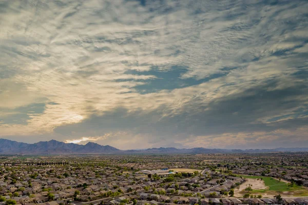 Небольшой Городок Эйдейл Видом Пустынные Горы Недалеко Столицы Штата Финикс — стоковое фото