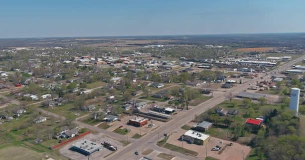 Luchtfoto panorama uitzicht op woonwijken op prachtige stad stedelijke landschap de Stroud Oklahoma US — Stockvideo