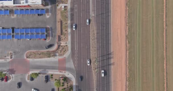 Piękna autostrada Arizona na górze z linii ruchu na autostradzie międzystanowej w pobliżu Phoenix — Wideo stockowe