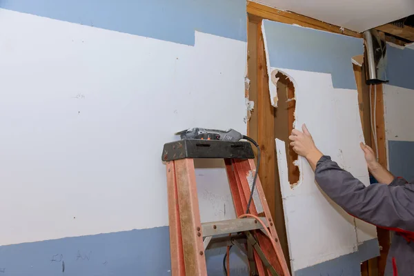 Kitchen Renovation Progress Removed Old Sheetrock Preparing New Cabinet Installation — Stock Photo, Image