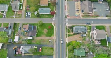 Geniş panorama, yüksek binalar, güzel konutlar ve sokaklar NJ USA