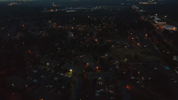 Luchtfoto van prachtige vuurwerk display voor viering op een kleine stad — Stockvideo