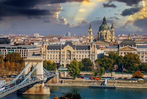 View Tower Chain Secheni Bridge Rooftops Historic Old Town Budapest — Stock Photo, Image