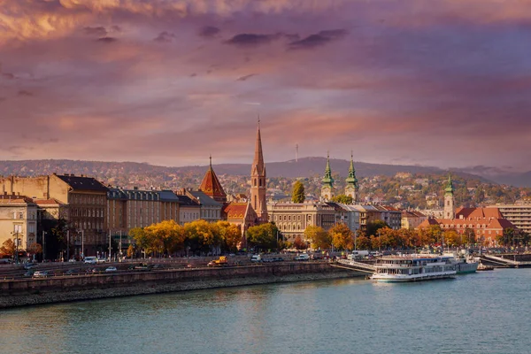 Över Hustaken Den Historiska Gamla Stan Tornet Budapest Ungern Från — Stockfoto