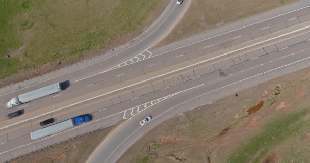 Highway interchange driving along the freeway — Vídeos de Stock