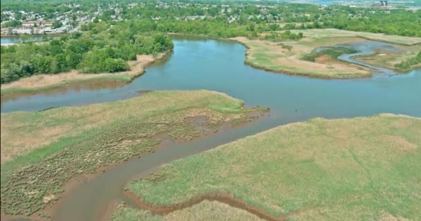 美国萨里维尔小镇的一个河口 — 图库视频影像