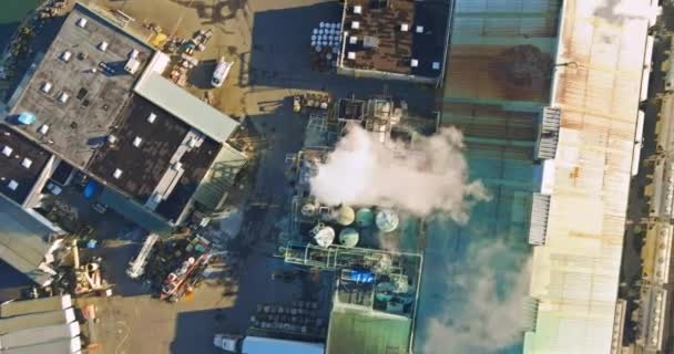 Sistema de visão aérea superior indústria química com de detalhe de uma planta industrial química pesada — Vídeo de Stock