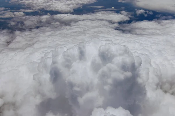 Céu Azul Claro Sob Nuvens Altas Vista Superior Localizada Avião — Fotografia de Stock