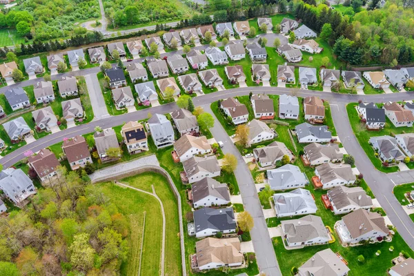 Luchtfoto Van Daken Huizen Amerika Kleine Stad Het Platteland Bovenaanzicht — Stockfoto