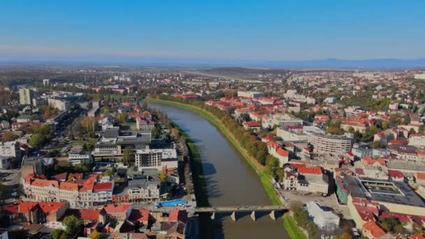 Uzhgorod desde la altura de situado en Transcarpatia — Vídeos de Stock