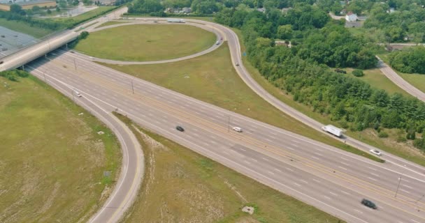 Aerial view in 70 highway road near Scioto Woods, Columbus, OH — Stock Video