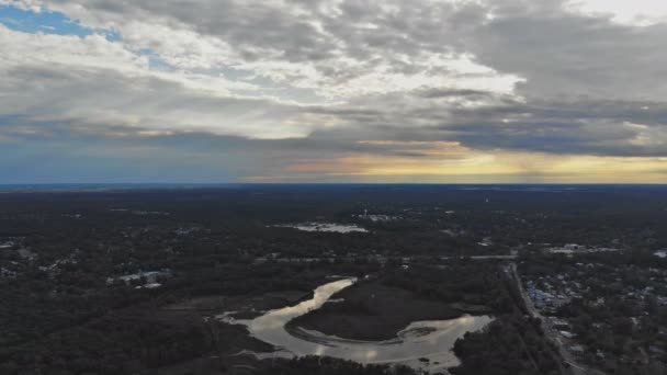Široké panorama, letecký pohled s krásnou řekou USA — Stock video