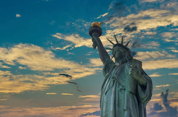 Aerial Sunset Statue Liberty Manhattan New York City Usa — Stock Photo, Image