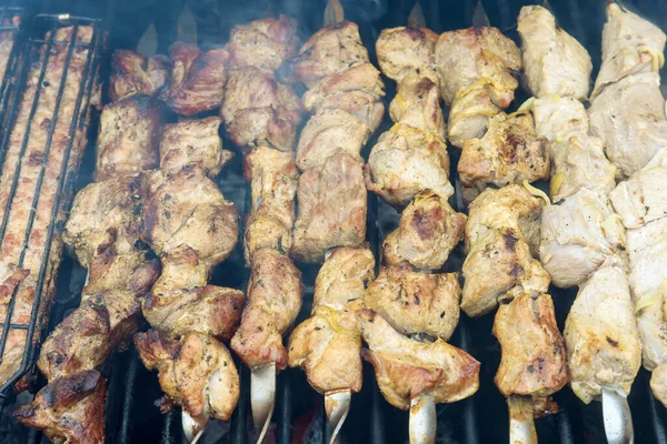 Roast Meat Skewers Charcoal Being Bbq Barbecue Grill — Stock Photo, Image