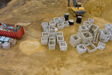 Beton drenaj rögar kapağı drenaj suyu için yapım aşamasında