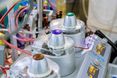 Ameliyat odasındaki kan dolaşımı kalp ameliyatı için akciğer makinesi.