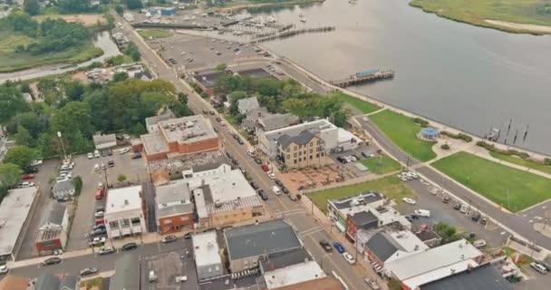 Lucht uitzicht op de kust residentiële wijk strand stad op afstand in NJ USA — Stockvideo