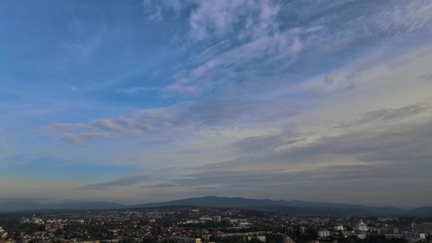 Drone vista aérea de la ciudad de Uzhgorod — Vídeos de Stock