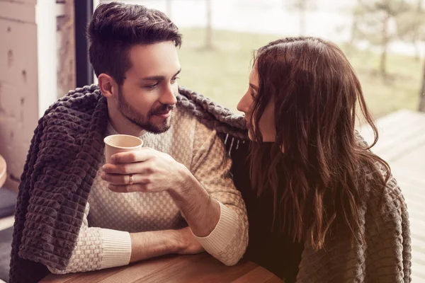 Bovenaanzicht Portret Van Jong Stel Het Café Kijken Elkaar Van — Stockfoto