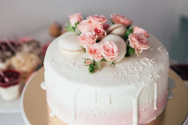 Banquet Restaurant Cafe Served Table Setting Fresh Cupcakes Sweets Candies — Stock Photo, Image