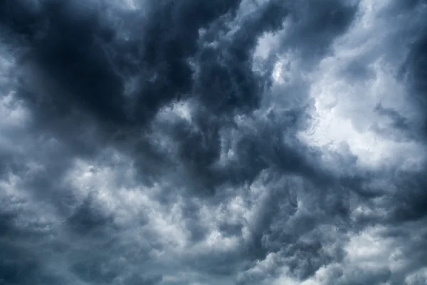 Nuvens nubladas . — Fotografia de Stock