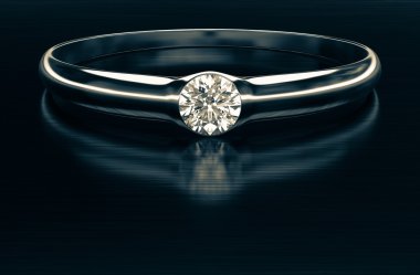 Güzel elmas yüzük