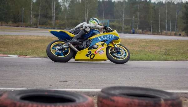 MINSK, BELARUS - La etapa 6 del Campeonato Abierto de la República de Bielorrusia en carreras de carretera . —  Fotos de Stock