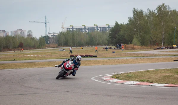 MINSK, BELARUS - La etapa 6 del Campeonato Abierto de la República de Bielorrusia en carreras de carretera . —  Fotos de Stock