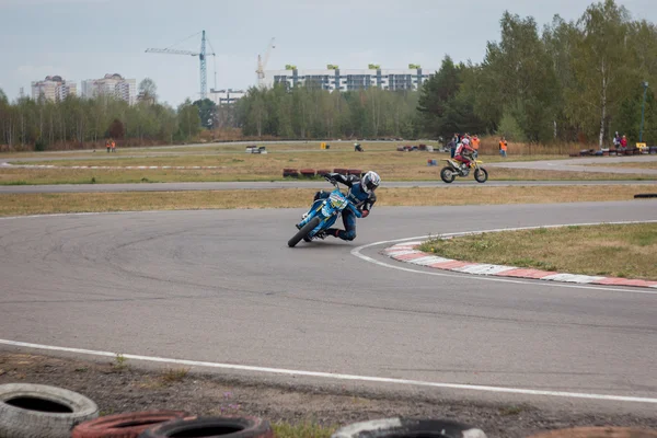 MINSK, BELARUS - La etapa 6 del Campeonato Abierto de la República de Bielorrusia en carreras de carretera . — Foto de Stock
