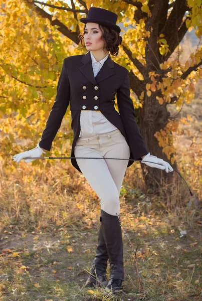 güzel kız jokey poz