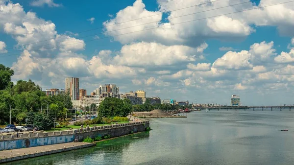 Dnipro Ucrânia 2020 Vista Panorâmica Tamanho Grande Rio Dnieper Aterro — Fotografia de Stock