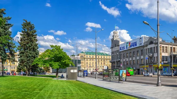 Kharkiv Ucrania 2020 Plaza Constitución Kharkiv Ucrania Día Soleado Verano —  Fotos de Stock