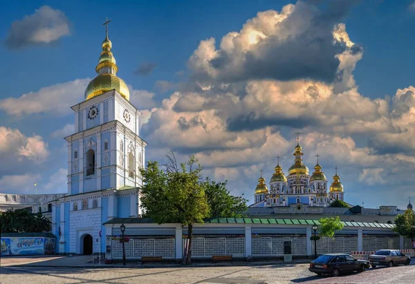 Kijów Ukraina 2020 Klasztor Michała Kijowie Ukraina Słoneczny Letni Poranek — Zdjęcie stockowe