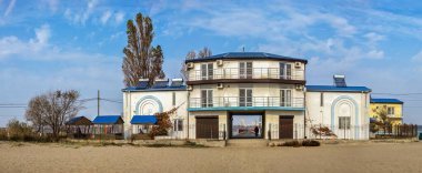 29.10.2020. Sergeevka tatil köyü Ukrayna 'nın Odessa bölgesinde güneşli bir sonbahar sabahı