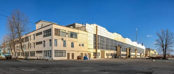Černomorsk Ukrajina 2021 Tovární Dílny Černomorské Loděnice Slunném Jarním Dni — Stock fotografie