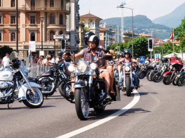 İsviçre Harley gün üçüncü baskı