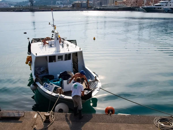 Several fishing boats are moored. — Stock Photo, Image