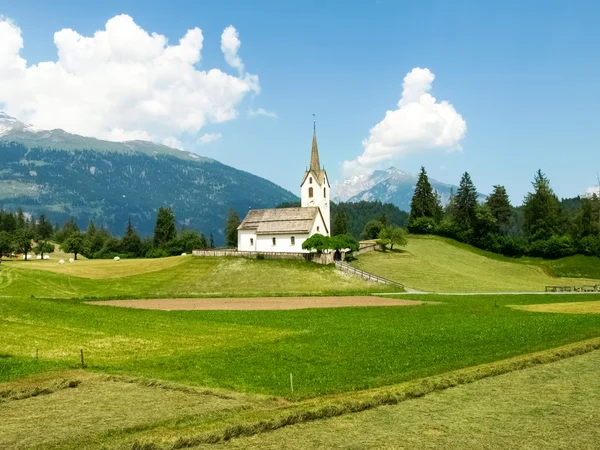 Мбаппе, Ури, Швейцария: Urserental — стоковое фото