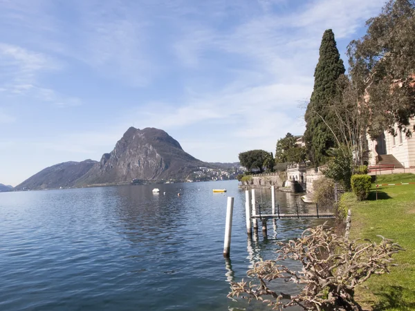 Lugano，海湾的湖 — 图库照片