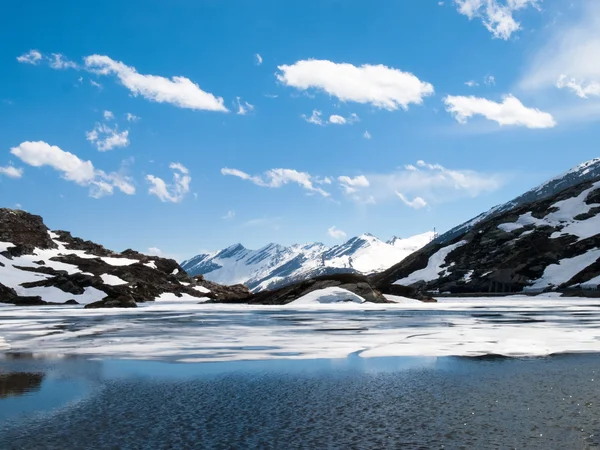 Jezero San Bernardino — Stock fotografie