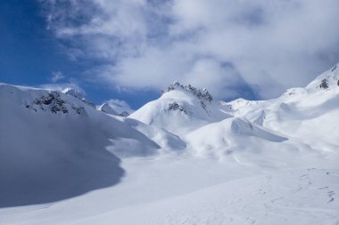 Casaccia, İsviçre: Kış manzarası, Lareccio kanalları ve Kolombiya geçidi