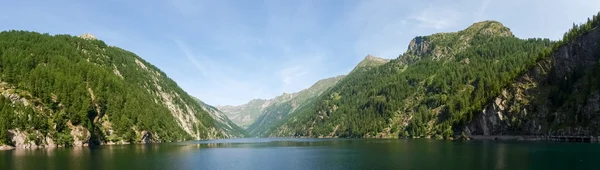 Lago de anciano —  Fotos de Stock