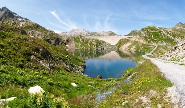 Val sambuco, lago Superior — Fotografia de Stock