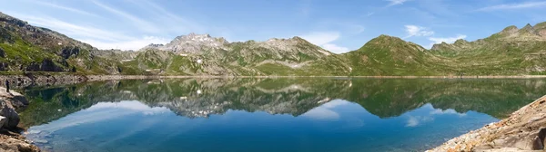 Val sambuco, lake of Naret — Stock Photo, Image