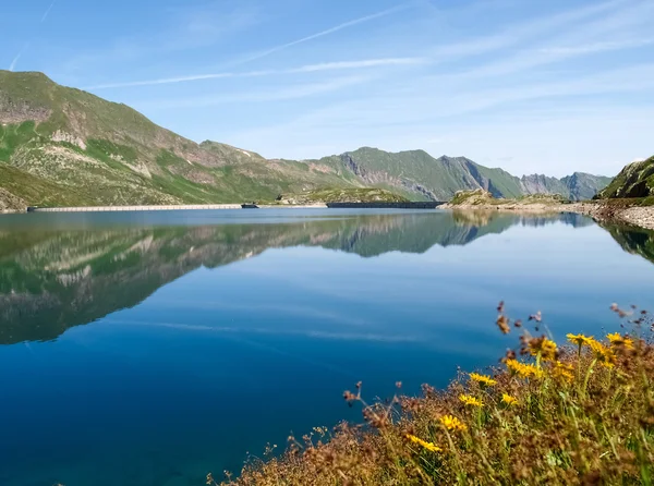 Val sambuco, lago de Naret — Fotografia de Stock