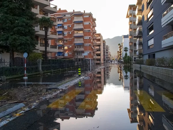 洛迦诺，街道被淹 — 图库照片